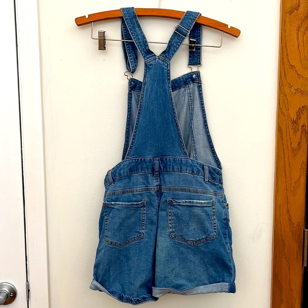 Super Cute Denim Overall Shorts Size M - Picture 3 of 5